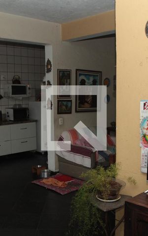Casa à venda com 290m², 3 quartos e 2 vagasSala