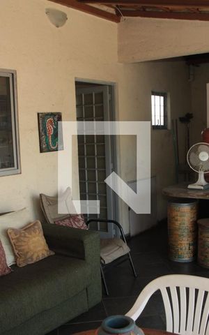 Casa à venda com 290m², 3 quartos e 2 vagasCobertura