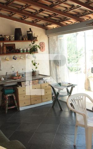 Casa à venda com 290m², 3 quartos e 2 vagasCobertura