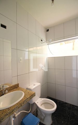 Casa para alugar com 100m², 2 quartos e 2 vagasBanheiro Social 2