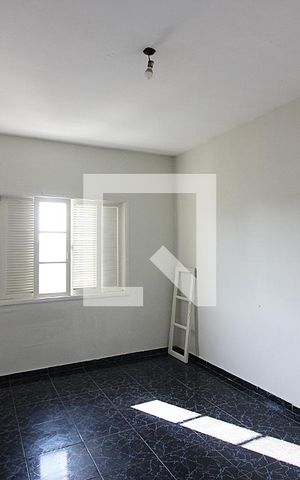 Casa para alugar com 100m², 2 quartos e 2 vagasQuarto 2