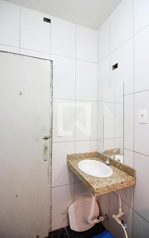 Casa para alugar com 100m², 2 quartos e 2 vagasBanheiro Social 2