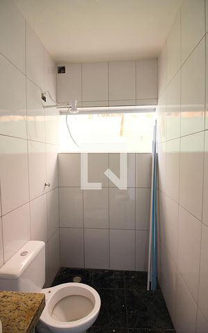 Casa para alugar com 100m², 2 quartos e 2 vagasBanheiro Social 2