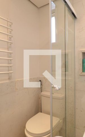 Apartamento à venda com 85m², 2 quartos e 2 vagasBanheiro da Suíte