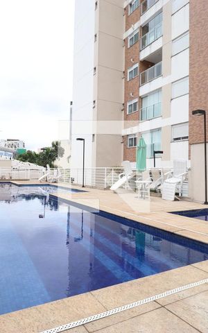 Apartamento à venda com 85m², 2 quartos e 2 vagasÁrea comum - Piscina