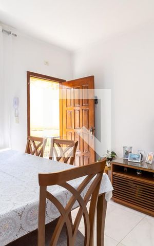 Casa de condomínio à venda com 70m², 2 quartos e sem vagaSala