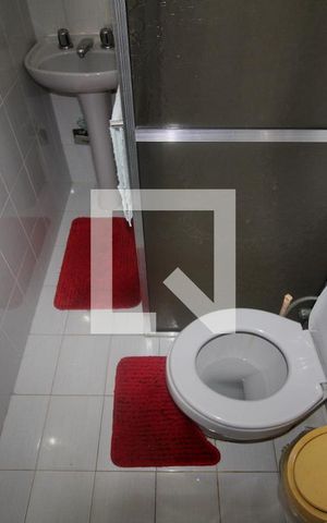 Casa para alugar com 150m², 3 quartos e 3 vagasBanheiro 2