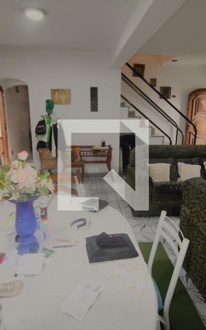 Casa para alugar com 150m², 3 quartos e 3 vagasSala
