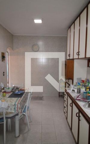 Casa para alugar com 150m², 3 quartos e 3 vagasCozinha