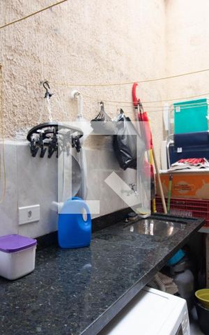 Casa de condomínio à venda com 73m², 2 quartos e 1 vaga Casa de condomínio à venda com 73m², 2 quartos e 1 vagaCozinha e Área de Serviço