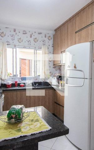 Casa de condomínio à venda com 73m², 2 quartos e 1 vaga Casa de condomínio à venda com 73m², 2 quartos e 1 vagaCozinha