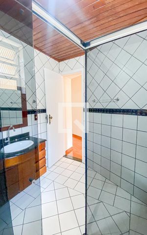 Casa para alugar com 156m², 3 quartos e 2 vagas Casa para alugar com 156m², 3 quartos e 2 vagasBanheiro