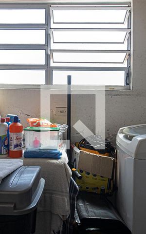 Casa à venda com 300m², 4 quartos e 8 vagas Casa à venda com 300m², 4 quartos e 8 vagasárea de serviço
