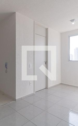 Apartamento à venda com 35m², 2 quartos e sem vaga Apartamento à venda com 35m², 2 quartos e sem vagaSala