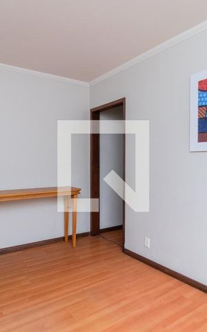 Apartamento à venda com 78m², 2 quartos e 1 vaga Apartamento à venda com 78m², 2 quartos e 1 vagaSala