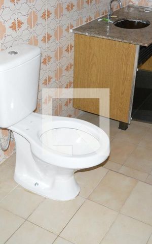 Casa para alugar com 185m², 2 quartos e 1 vagaQuarto 1 com banheiro