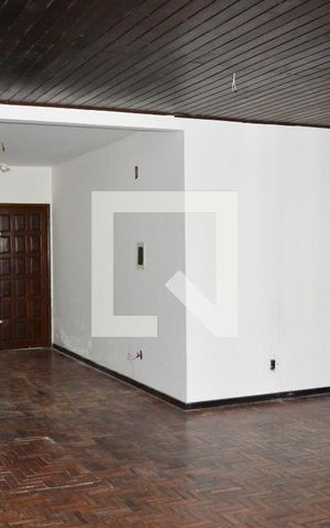 Casa para alugar com 185m², 2 quartos e 1 vagaSala