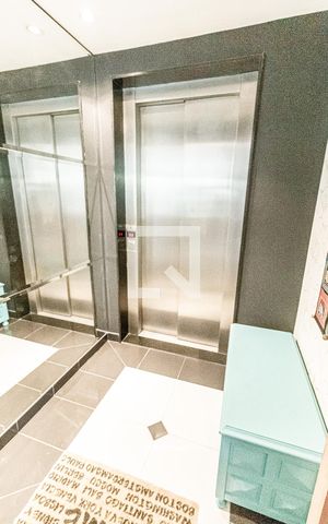 Apartamento à venda com 180m², 4 quartos e 3 vagas Apartamento à venda com 180m², 4 quartos e 3 vagasElevador