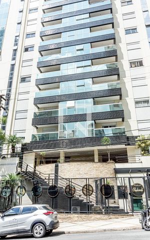 Apartamento à venda com 180m², 4 quartos e 3 vagas Apartamento à venda com 180m², 4 quartos e 3 vagasFachada