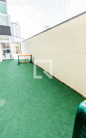 Apartamento à venda com 180m², 4 quartos e 3 vagas Apartamento à venda com 180m², 4 quartos e 3 vagasÁrea comum - Playground