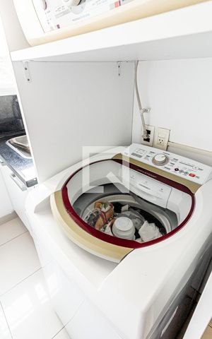 Apartamento à venda com 180m², 4 quartos e 3 vagas Apartamento à venda com 180m², 4 quartos e 3 vagasÁrea de Serviço
