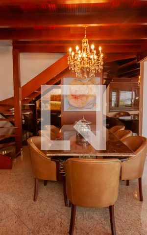 Apartamento à venda com 300m², 3 quartos e 5 vagas Apartamento à venda com 300m², 3 quartos e 5 vagasSala de Jantar