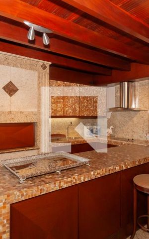 Apartamento à venda com 300m², 3 quartos e 5 vagas Apartamento à venda com 300m², 3 quartos e 5 vagasChurrasqueira