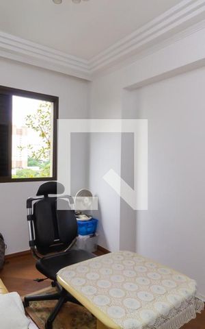 Apartamento à venda com 180m², 4 quartos e 3 vagas Apartamento à venda com 180m², 4 quartos e 3 vagasQuarto
