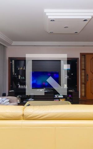 Apartamento à venda com 180m², 4 quartos e 3 vagas Apartamento à venda com 180m², 4 quartos e 3 vagasSala