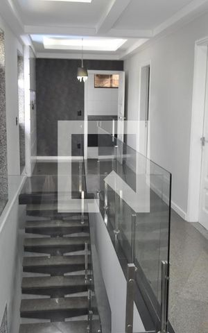 Casa à venda com 500m², 5 quartos e 5 vagasEscadas