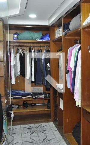 Casa à venda com 500m², 5 quartos e 5 vagasCloset