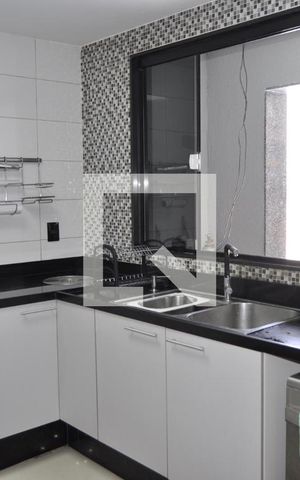 Casa à venda com 500m², 5 quartos e 5 vagasCozinha