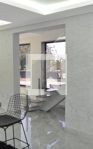Casa à venda com 500m², 5 quartos e 5 vagasSala