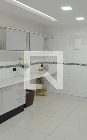 Casa à venda com 500m², 5 quartos e 5 vagasCozinha