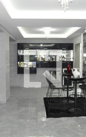 Casa à venda com 500m², 5 quartos e 5 vagasSala