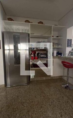 Casa à venda com 390m², 4 quartos e 4 vagas