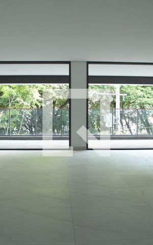 Apartamento à venda com 280m², 4 quartos e 4 vagasSala