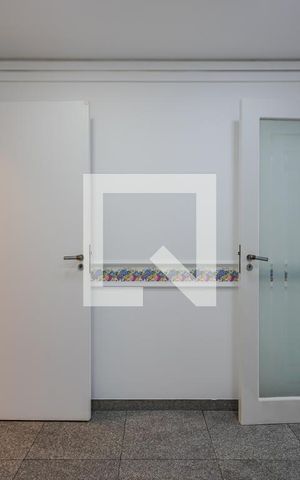 Apartamento à venda com 177m², 3 quartos e 2 vagas Apartamento à venda com 177m², 3 quartos e 2 vagasCopa