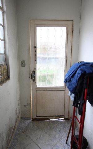Casa à venda com 941m², 2 quartos e 8 vagasBanheiro