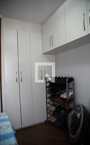 Apartamento à venda com 194m², 5 quartos e 3 vagasQuarto 3 - Armários