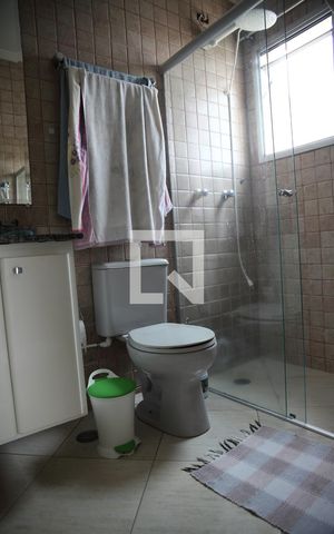 Apartamento à venda com 194m², 5 quartos e 3 vagasBanheiro da Suíte Cobertura