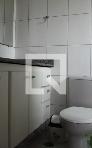 Apartamento à venda com 194m², 5 quartos e 3 vagasBanheiro da suíte