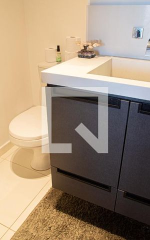 Studio para alugar com 35m², 1 quarto e 1 vaga Studio para alugar com 35m², 1 quarto e 1 vagaBanheiro