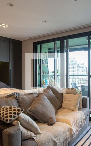 Studio para alugar com 35m², 1 quarto e 1 vaga Studio para alugar com 35m², 1 quarto e 1 vagaSala/Quarto
