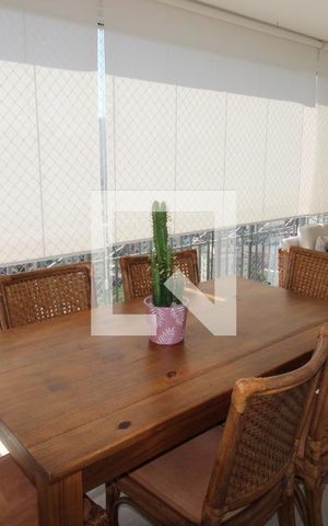 Apartamento à venda com 198m², 4 quartos e 3 vagasVaranda da Sala