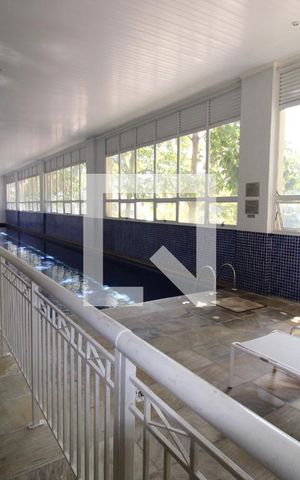 Apartamento à venda com 198m², 4 quartos e 3 vagasPiscina Coberta