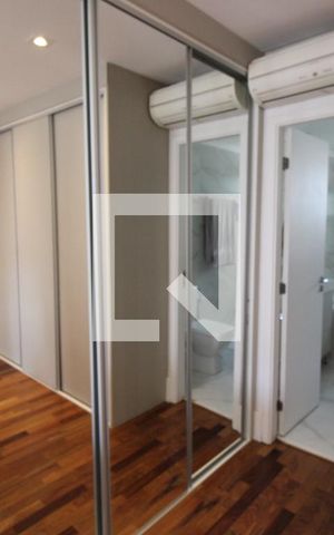 Apartamento à venda com 198m², 4 quartos e 3 vagasSuíte 4