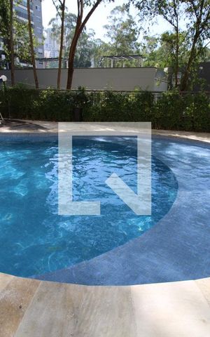 Apartamento à venda com 198m², 4 quartos e 3 vagasÁrea comum - Piscina