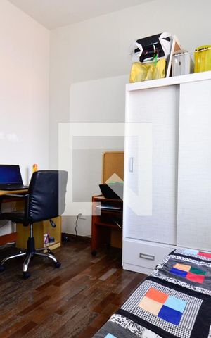 Casa à venda com 364m², 4 quartos e 3 vagas Casa à venda com 364m², 4 quartos e 3 vagasQuarto 2