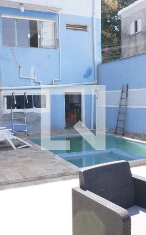 Casa à venda com 270m², 3 quartos e 3 vagasQuintal